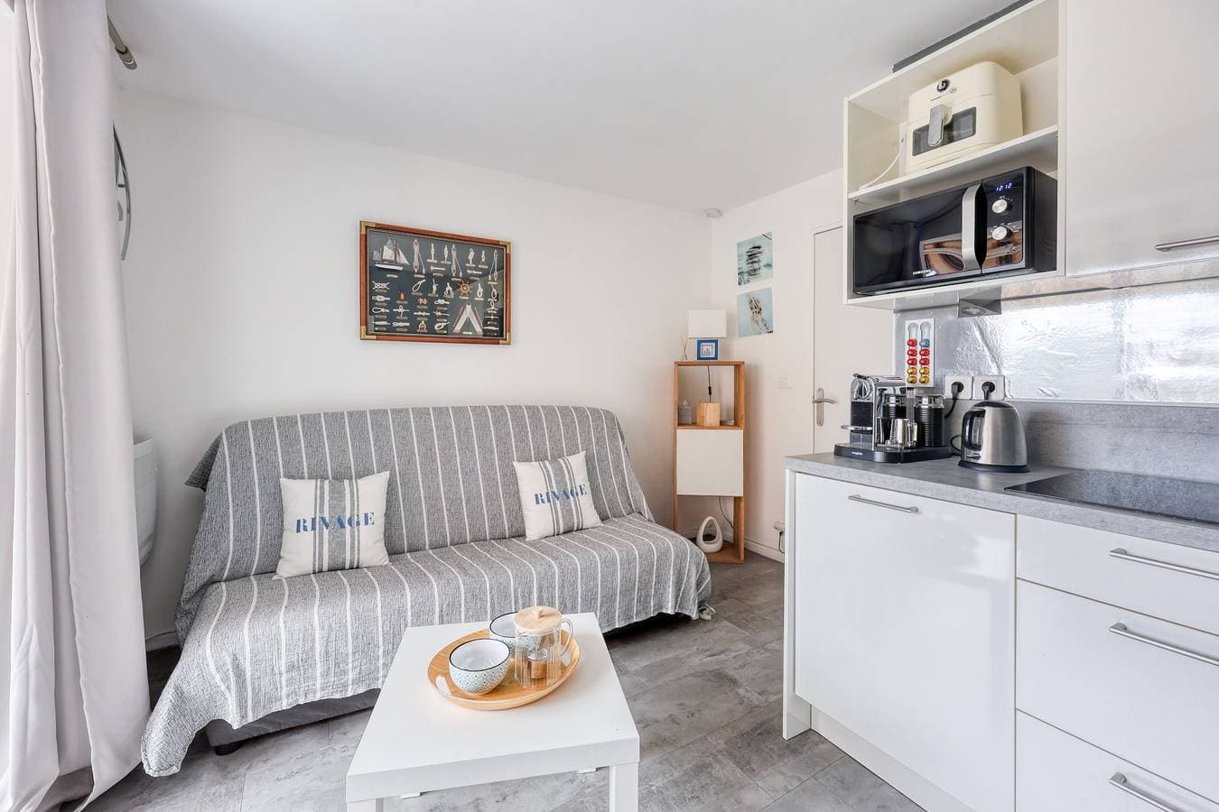 Foto 7 von 22: Ferienwohnung für 4 Personen mit Pool