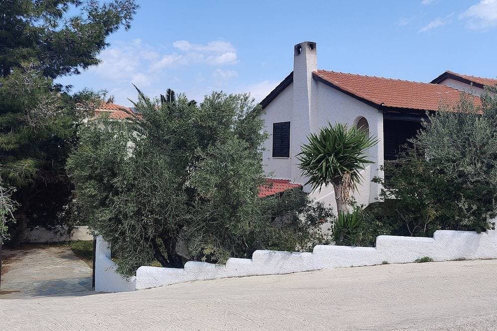 Sylvia's house at Vagia 1