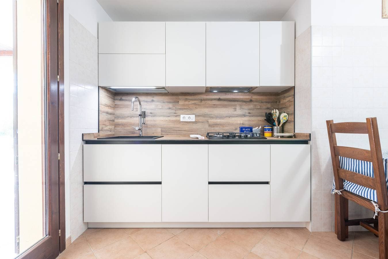 Foto 4 von 33: Ferienhaus 'L'ulivo' nur wenige Schritte vom Meer entfernt mit WLAN und Klimaanlage
