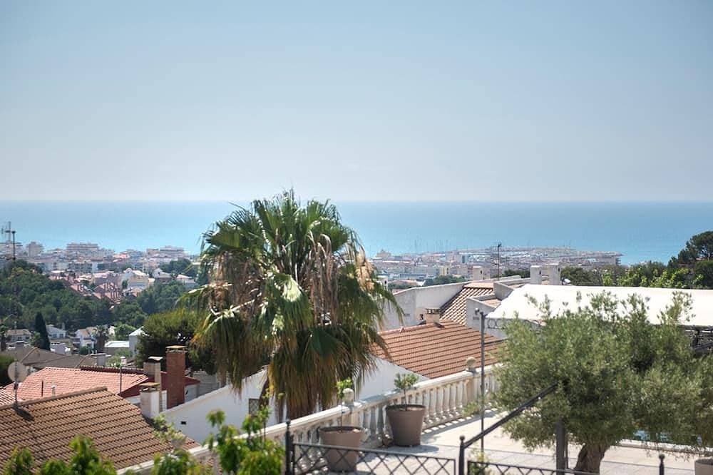 House near the beach with amazing sea views From Saturday To Saturday 1