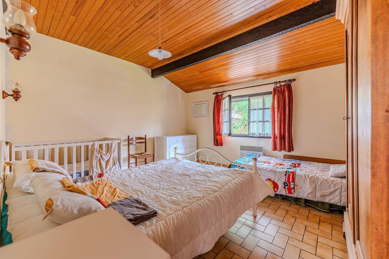 Foto 10 von 18: Ferienhaus 'Blanche Neige Mimizan' mit privater Terrasse und Gemeinschaftsgarten
