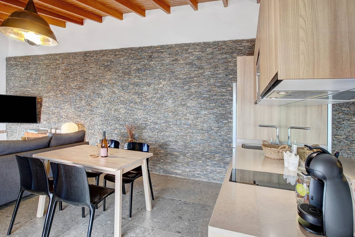 Foto 11 von 23: Ferienhaus 'Linaje del Pago Malvasia' mit Meerblick, Pool, Privatem Balkon und WLAN