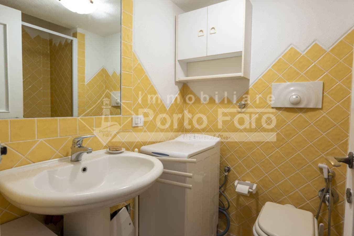 Foto 7 von 9: Ferienwohnung für 5 Personen mit Terrasse