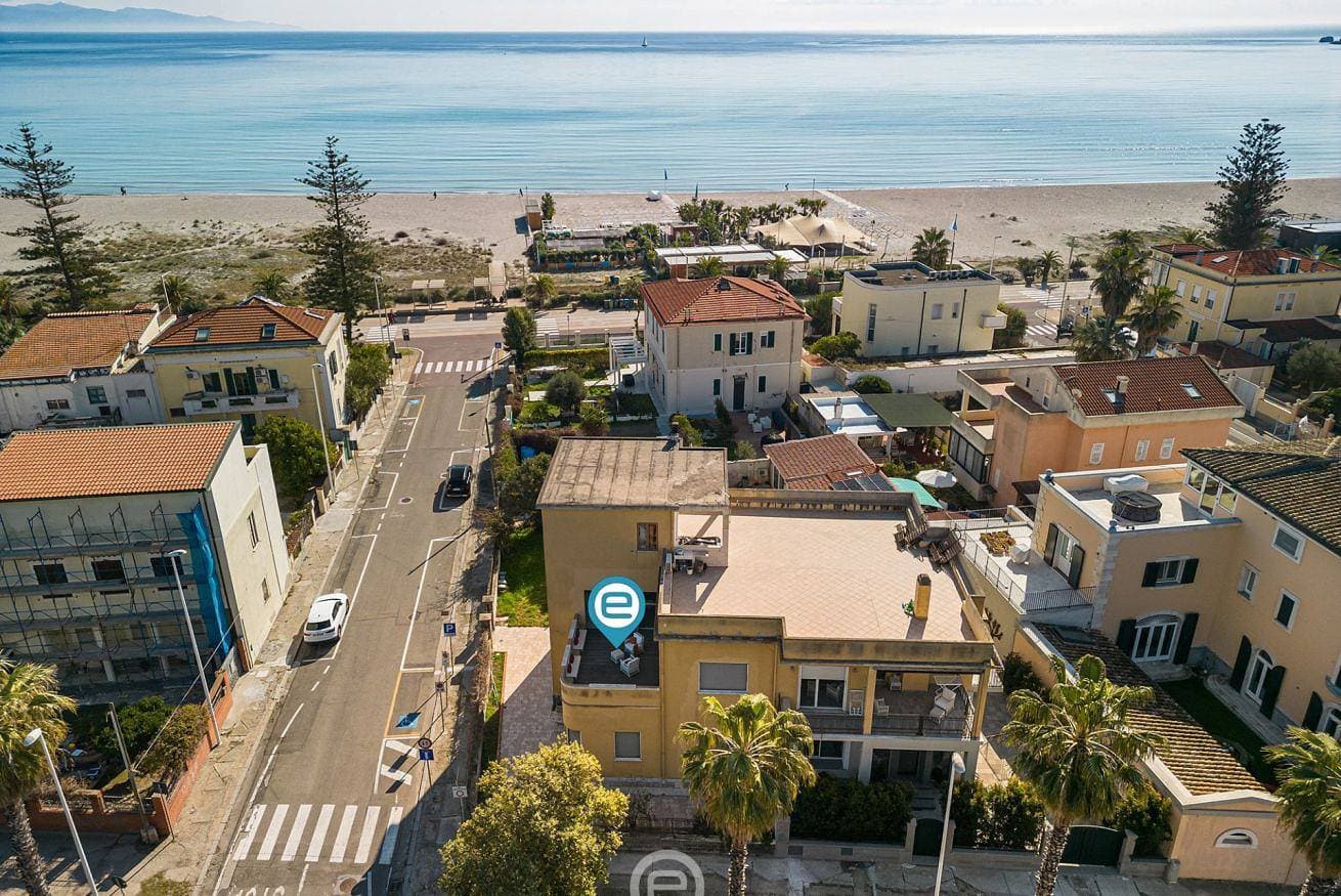 Foto 3 von 35: Ferienhaus für 6 Personen mit Balkon/Terrasse