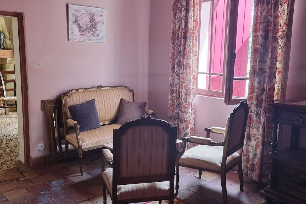 Foto 6 von 20: Quiet house in a park. ideal family.