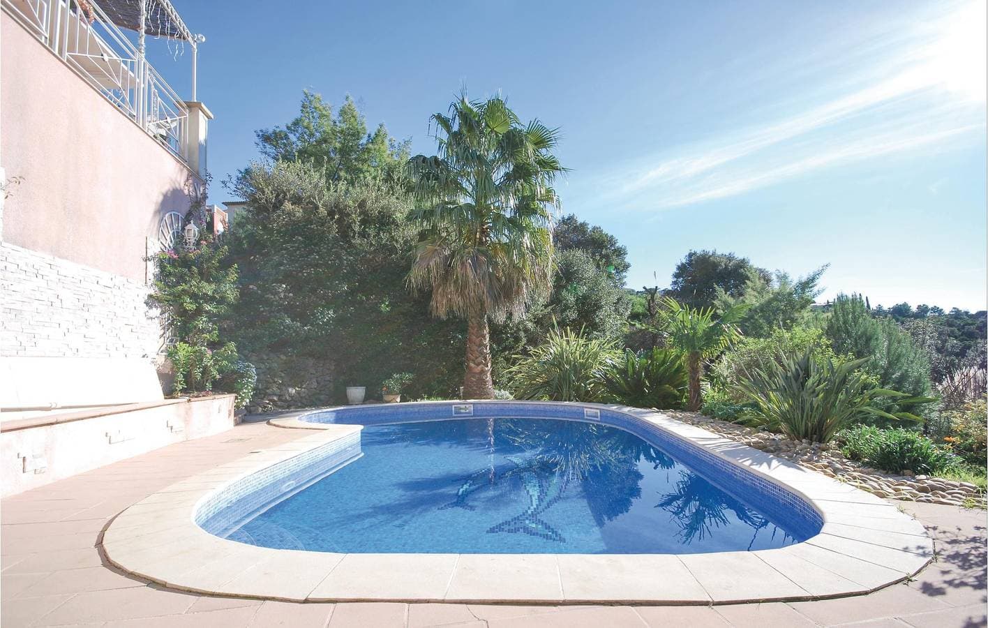 Foto 8 von 13: Apartment mit Meerblick, Pool und Parkplatz.