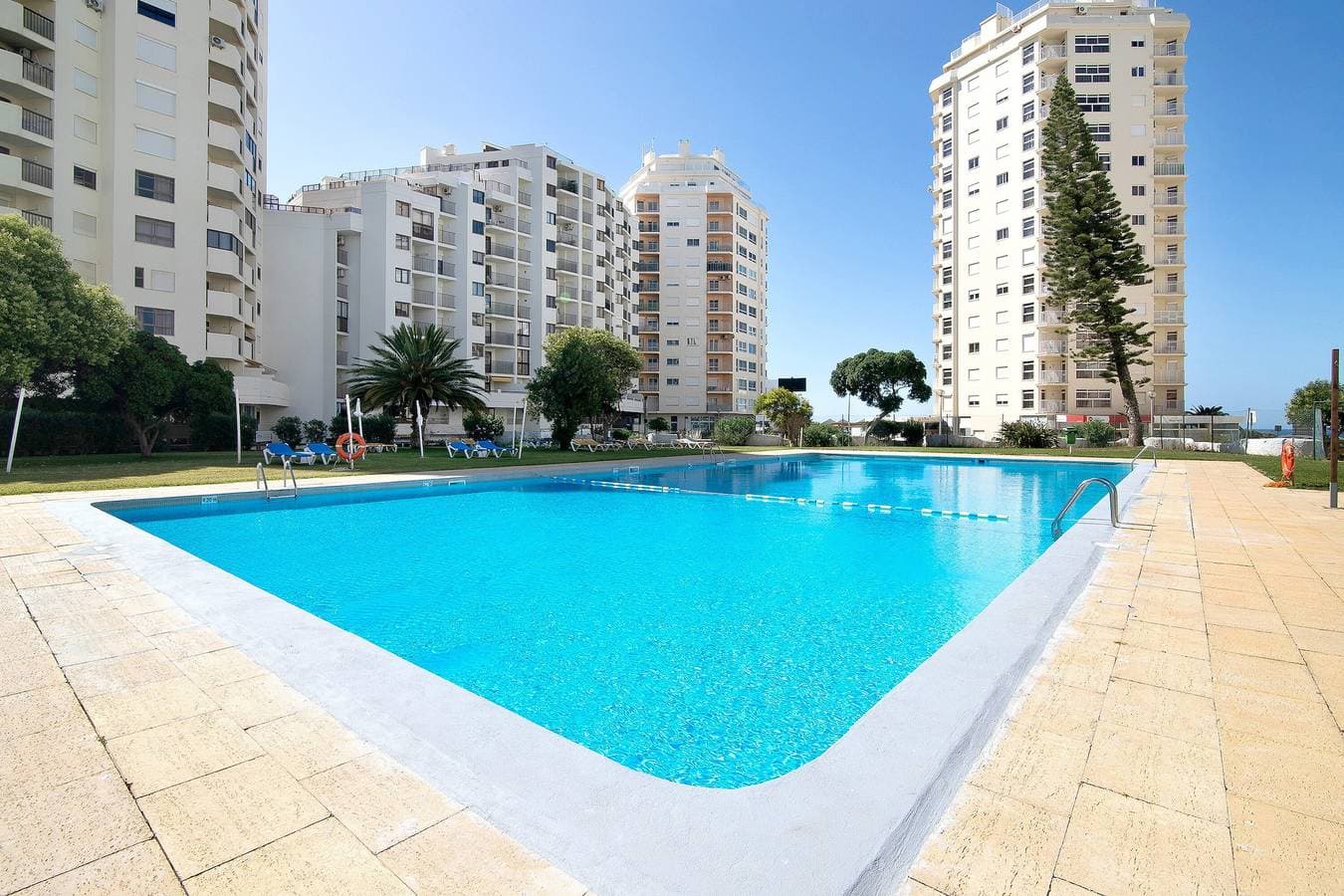 Foto 2 von 24: Apt. Torre Sol 10º 6 – Meerblick, Klimaanlage & Pool
