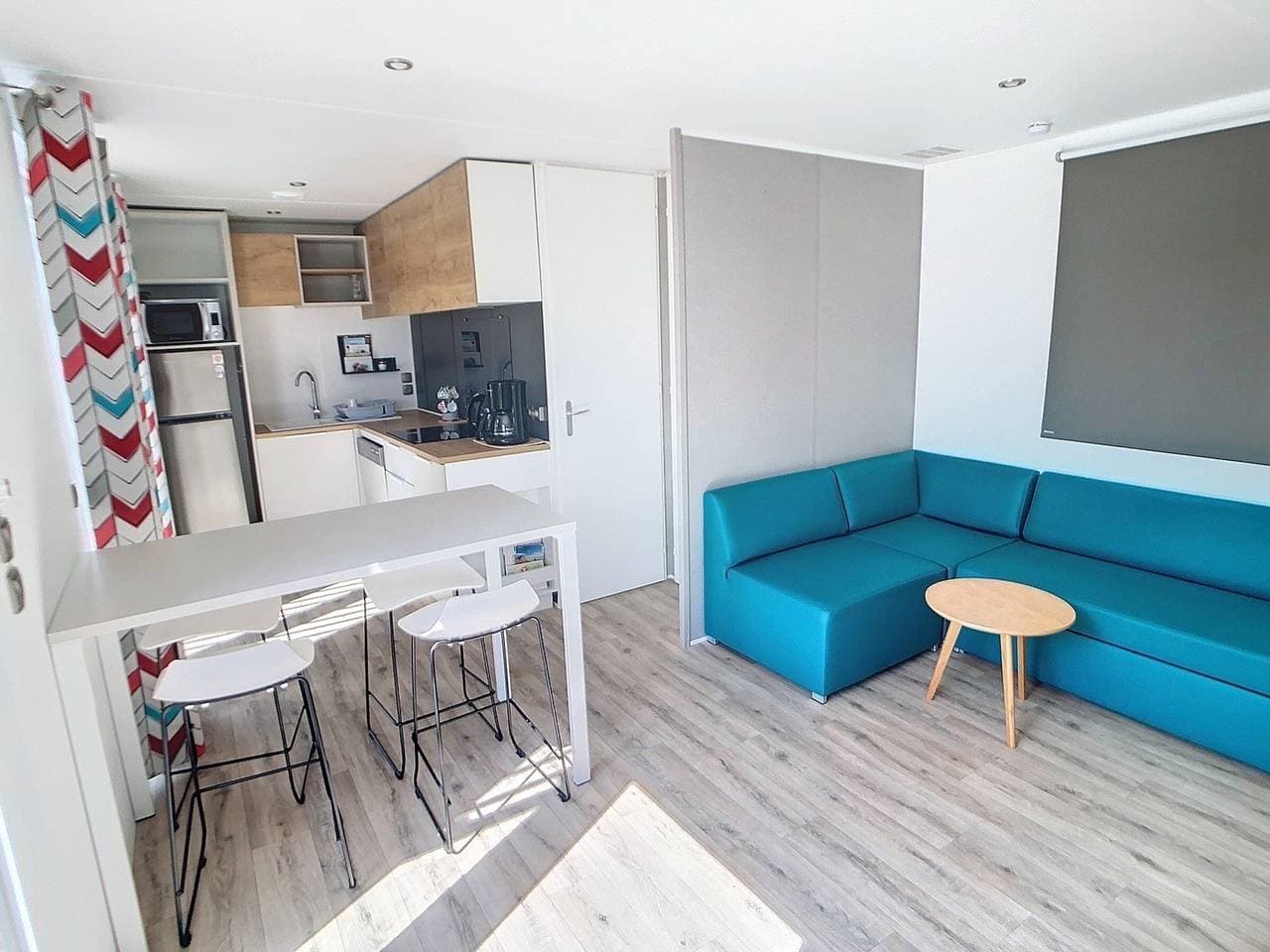 Foto 5 von 18: Mobil-Home Grand Confort à 200m de la Plage avec Piscine, 4 Pers, 2 Ch, Parking, Wifi Inlcus
