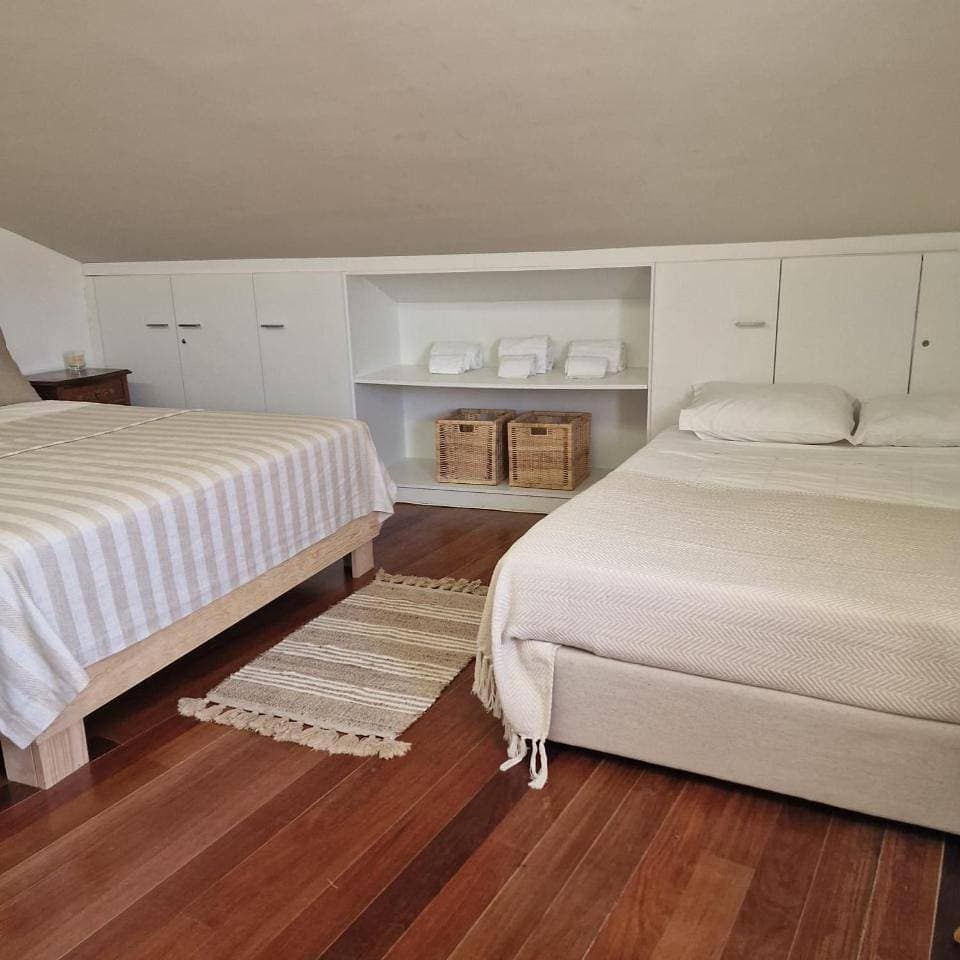 Foto 6 von 7: Queen Room with Two Queen Beds