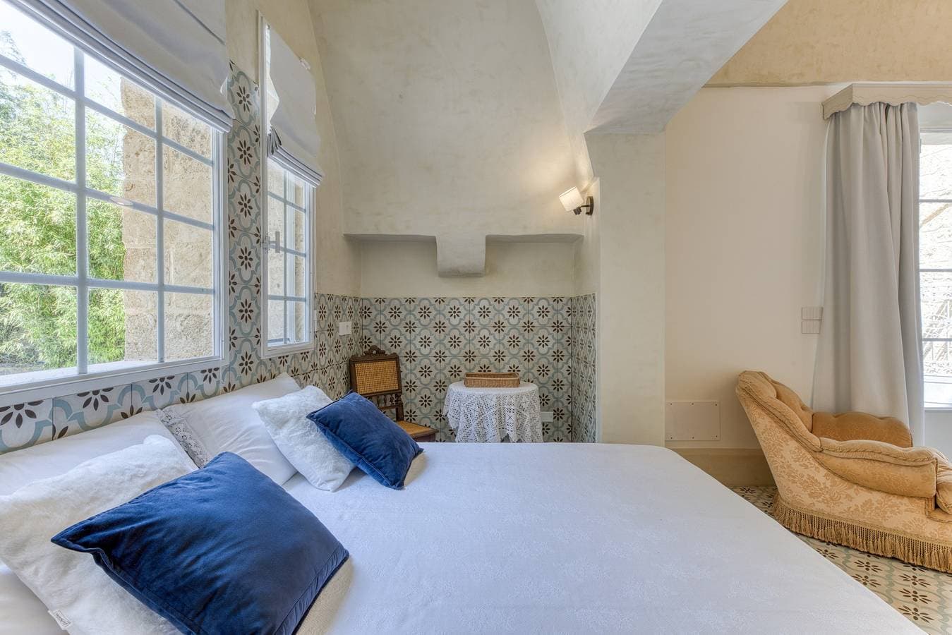 Foto 10 von 31: Suite Basium im Liberty-Palazzo von 1918 mit Garten, Außenbadewanne und WLAN