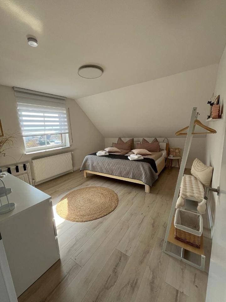 Foto 12 von 16: Two-Bedroom Apartment with Balcony