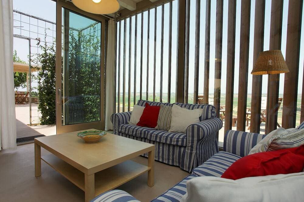 Foto 6 von 24: Haus mit Pool in der Nähe des Meeres für 4 Personen