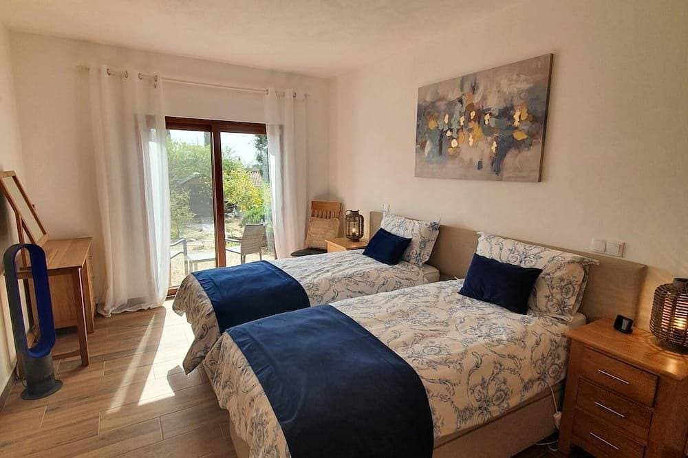 Foto 5 von 30: Ländliche Algarve-Villa mit privatem Pool / kostenlosem WLAN in der Nähe von Silves Golf und Stränden