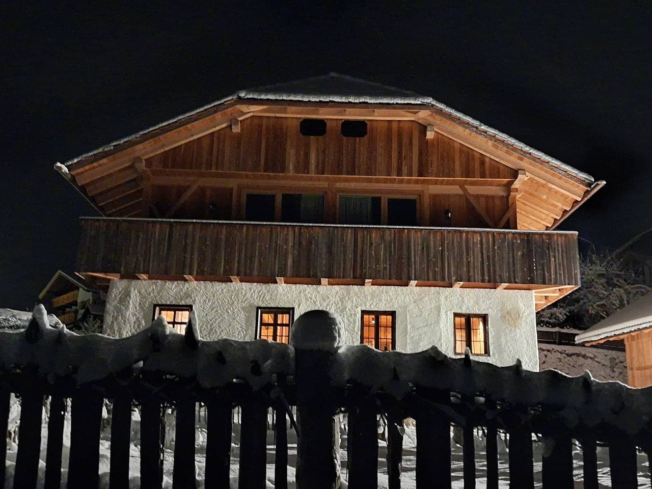 Foto 11 von 39: Ferienwohnung 'Peunt' mit Bergblick, Gemeinschaftsterrasse und Wi-Fi