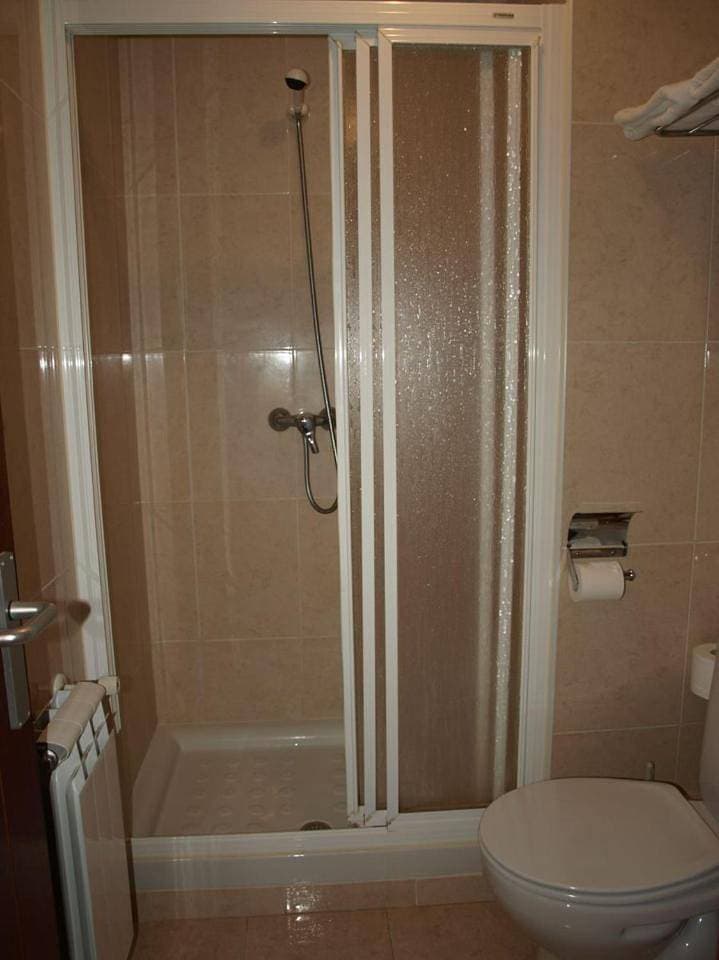 Foto 7 von 8: Double Room
