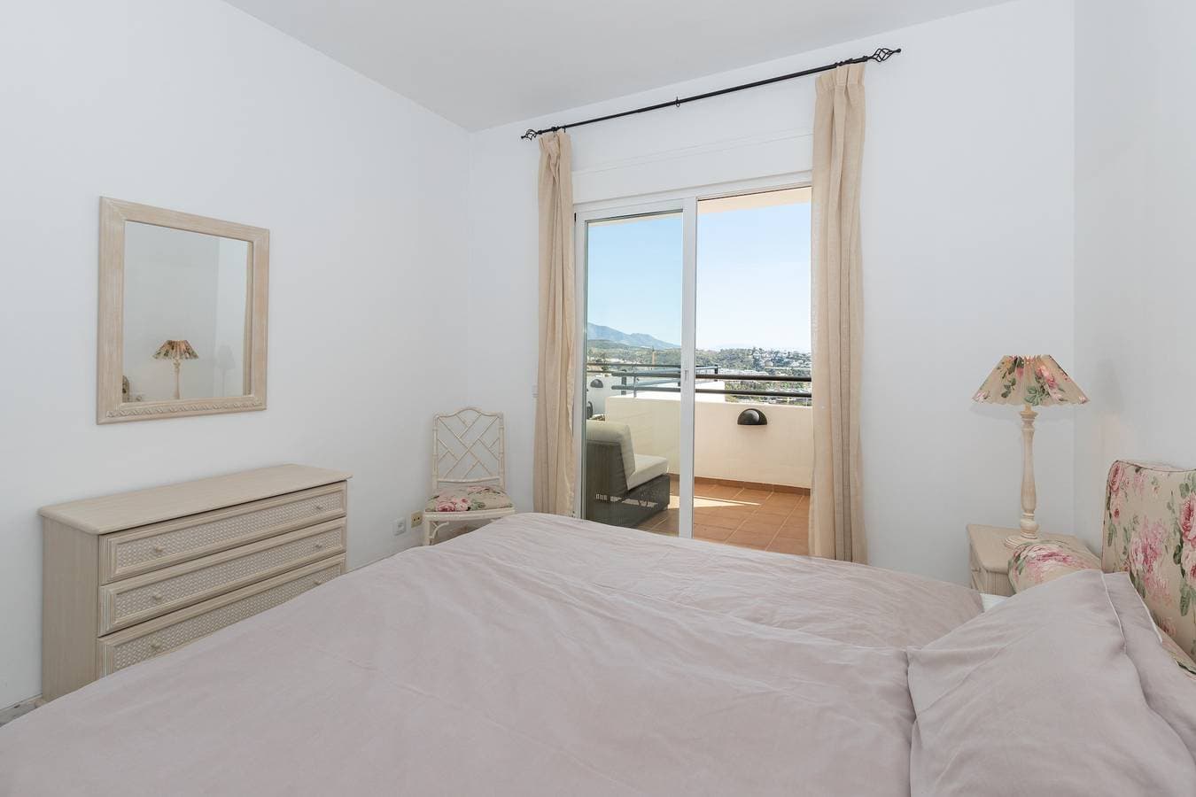 Foto 12 von 28: Penthouse mit fantastischer Aussicht, Bergblick, Meerblick, Terrasse & Garten