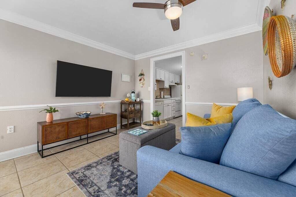 Foto 6 von 46: Renovated Condo with Gorgeous Ocean Views