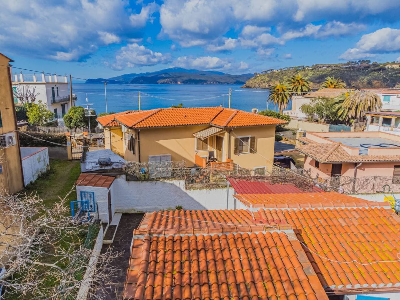 Foto 6 von 31: Ferienwohnung für 4 Personen mit Terrasse