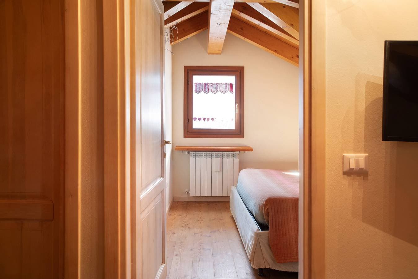 Foto 11 von 22: Ferienhaus 'Il Piccolo Sogno' mit Bergblick und WLAN