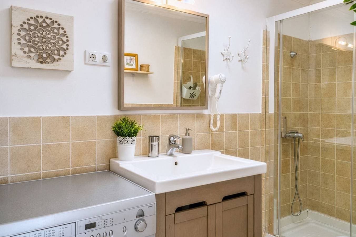 Foto 9 von 25: Ferienhaus für 4 Personen mit Pool
