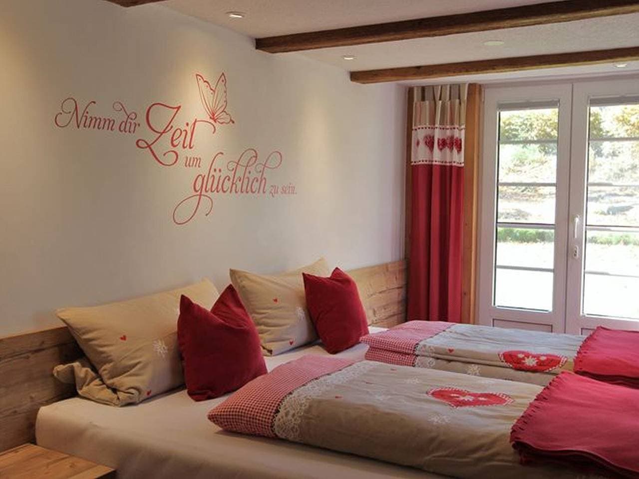 Foto 6 von 38: Zimmer 'Gästezimmer' mit privater Terrasse, Gemeinschaftsgarten und Wi-Fi