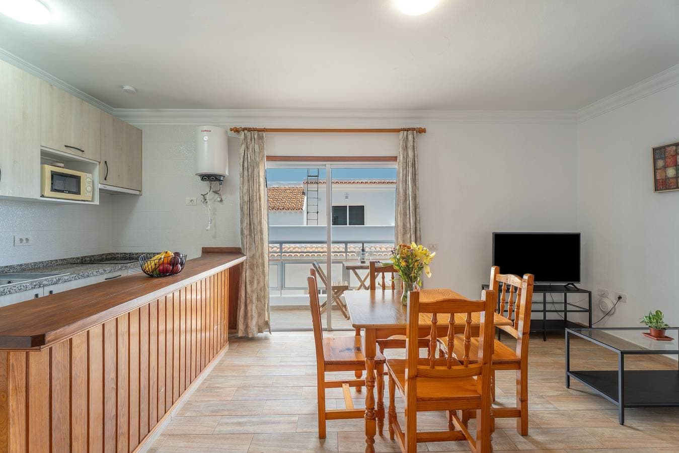Foto 3 von 23: Ferienhaus 'Solabrigos Fuerteventura' mit Meerblick, Gemeinschaftsterrasse und WLAN