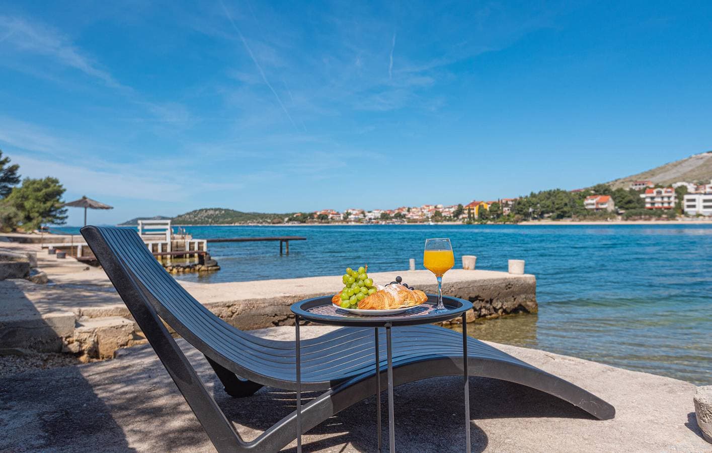 Foto 8 von 46: Charmante 2-Zimmer-Wohnung mit Terrasse, 300 m vom Strand Camp Vala entfernt