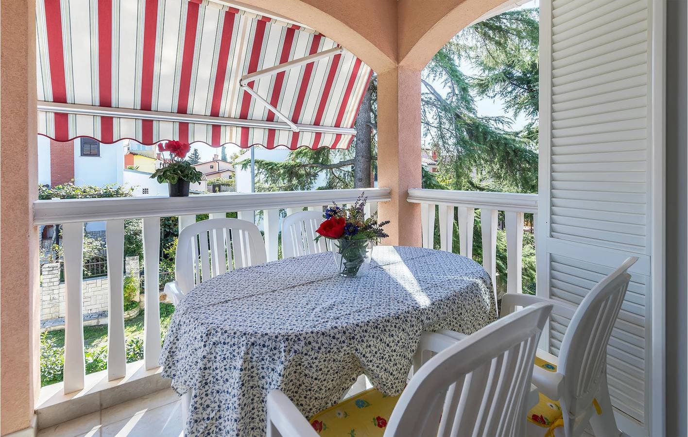 Foto 4 von 20: Gemütliche Ferienwohnung mit Terrasse, Parkplatz und WLAN in der Nähe des Strandes von Fažana