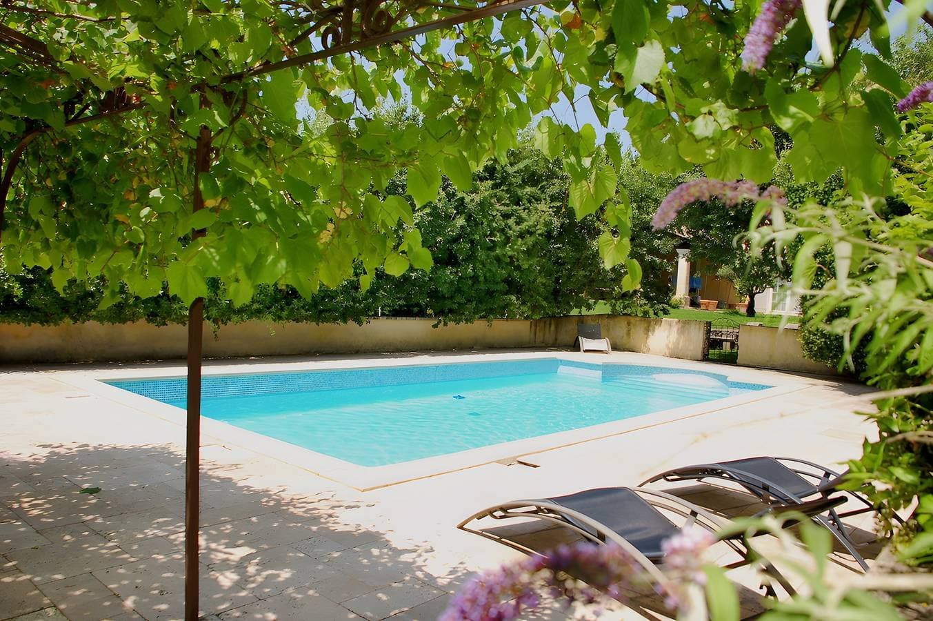 Foto 8 von 15: Villa '3 Pers. Parc Du Luberon' mit privater Terrasse, WLAN und Klimaanlage