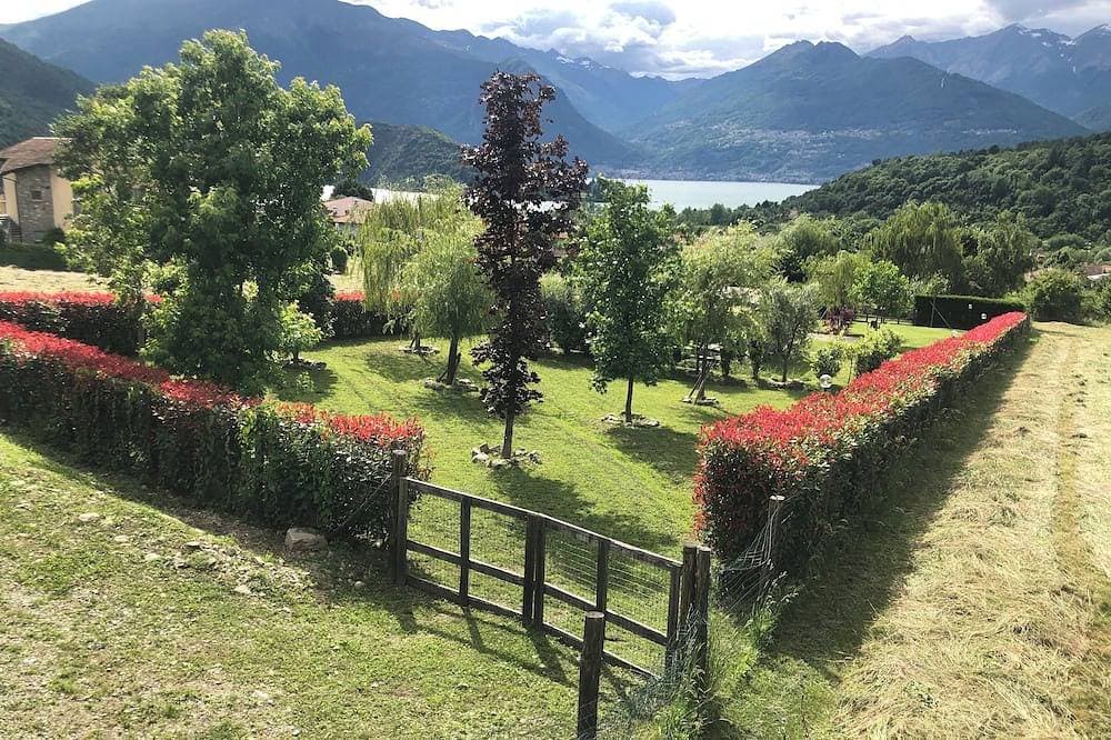 Foto 10 von 30: Comer See - herrlicher Seeblick, Tennisplatz, Pool, Balkon, Garage, WLAN