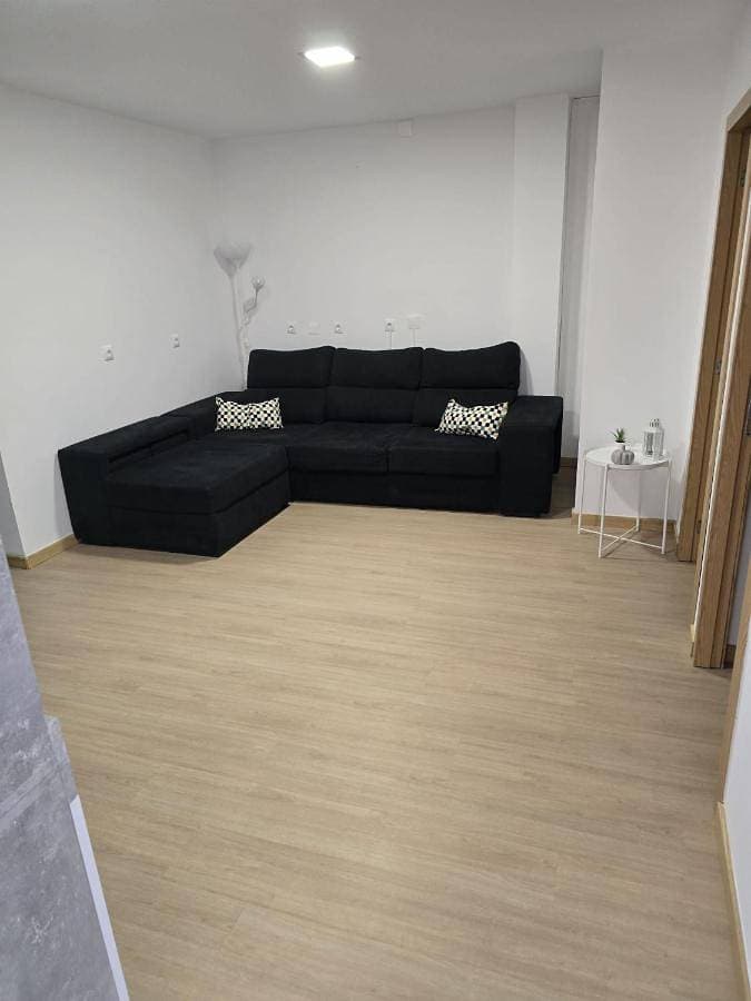 Foto 4 von 11: Two-Bedroom Apartment