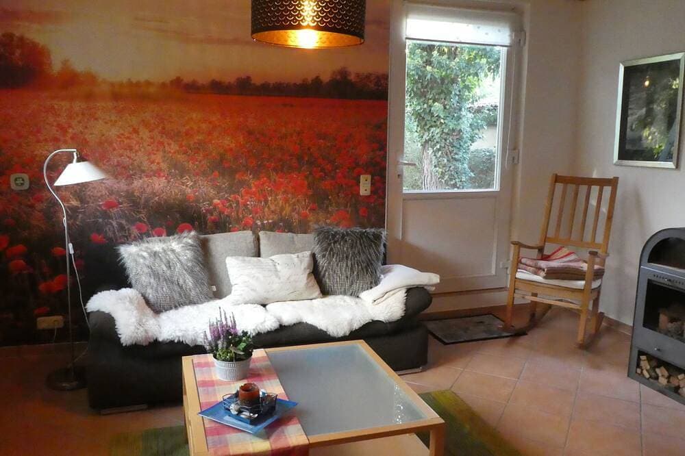Foto 7 von 18: Individuelles 4 *Ferienhaus mit Charme, zentral, ruhig in Seenähe  600m.