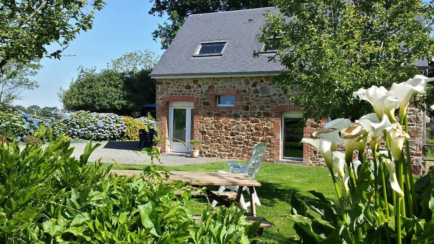 Gemütliche Ferienwohnung mit Garten und Parkplatz, 2,5 km vom Fluss La Gièze entfernt 1