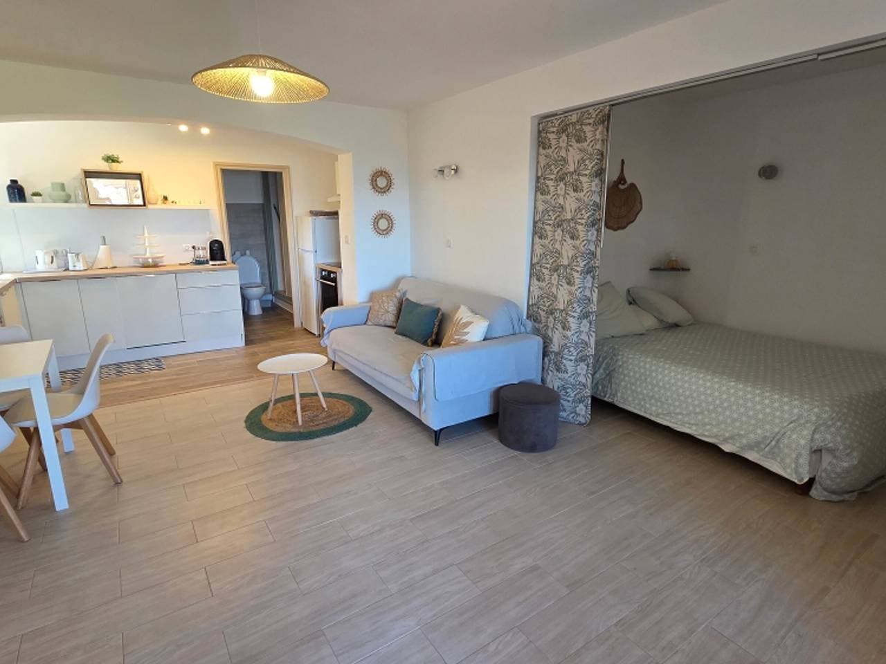 Foto 11 von 30: Klimatisiertes Studio mit Pool in Sainte-Maxime
