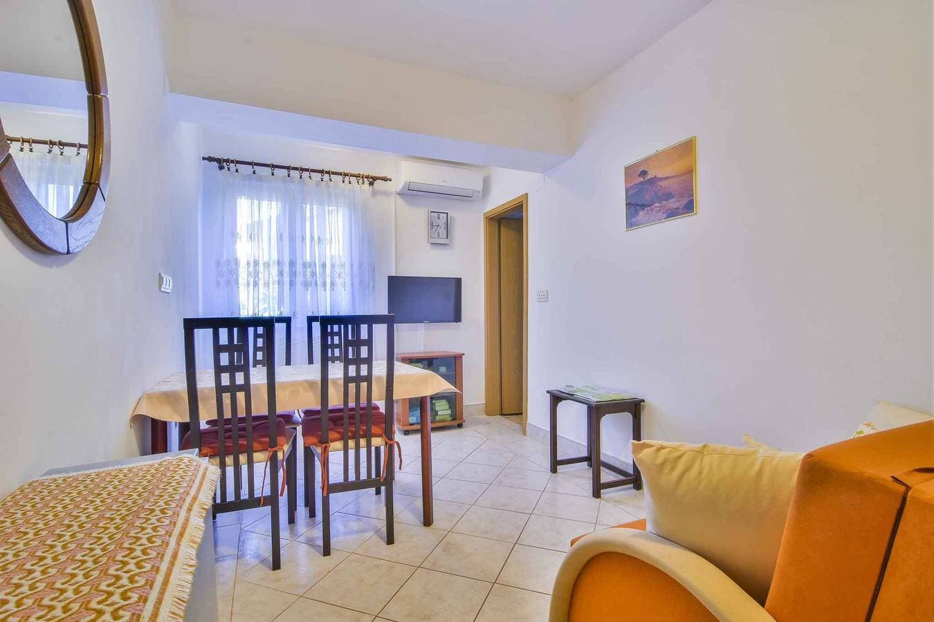 Foto 12 von 21: Ferienwohnung mit Terrasse und Internetzugang