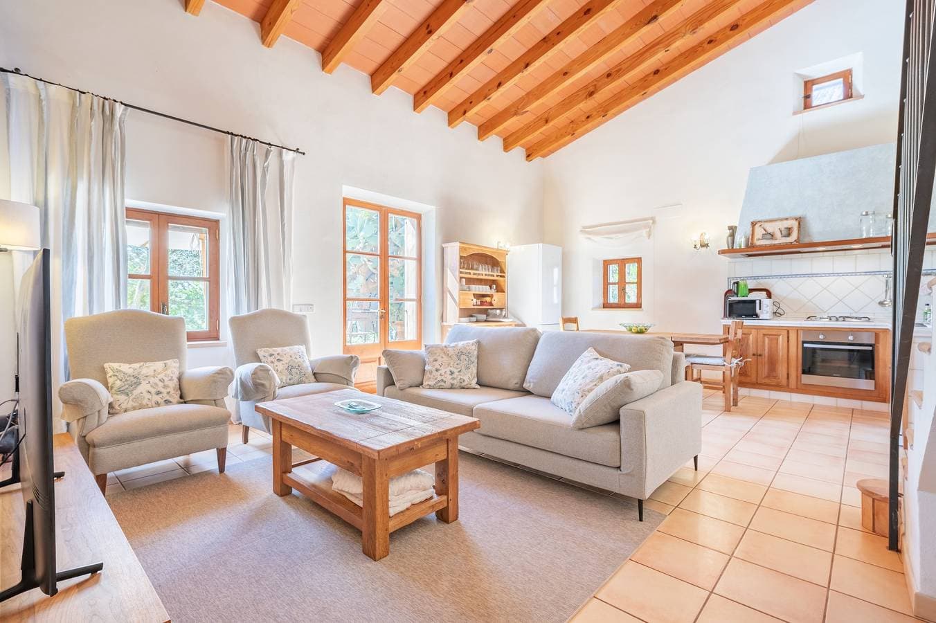 Foto 5 von 24: Villa „Es Lledoner 2“ mit Bergblick, Gemeinschaftspool und WLAN