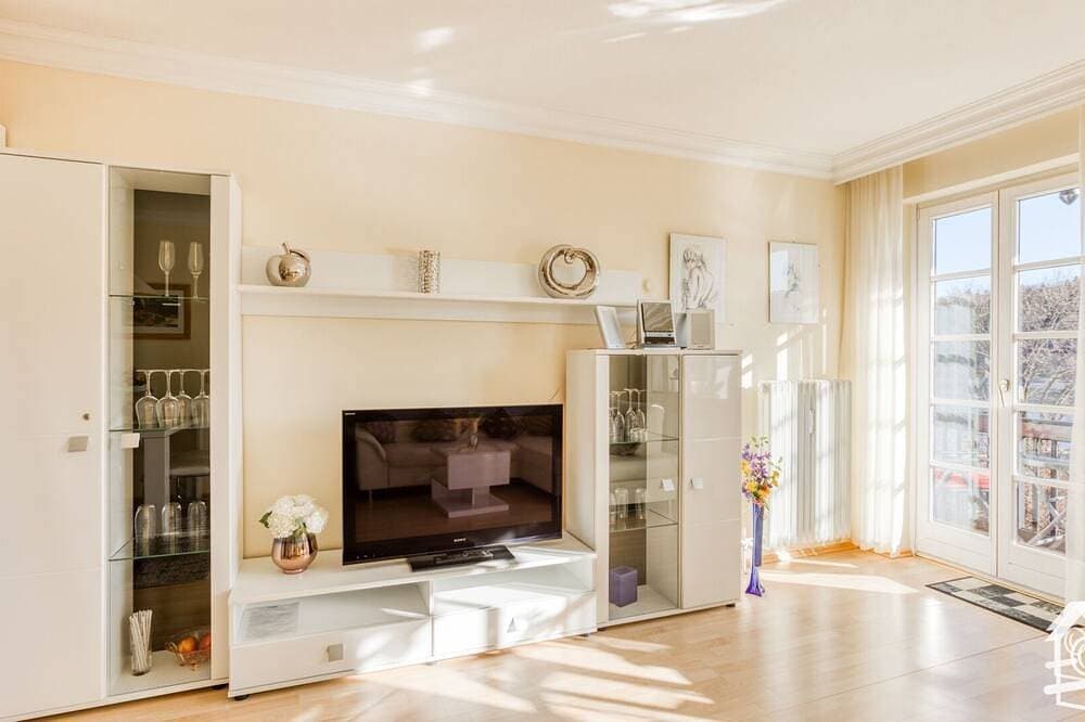 Foto 10 von 25: Ferienwohnung am Walchensee,W-Lan, mit eigenem Seegrundstück+Pkw Parkplatz