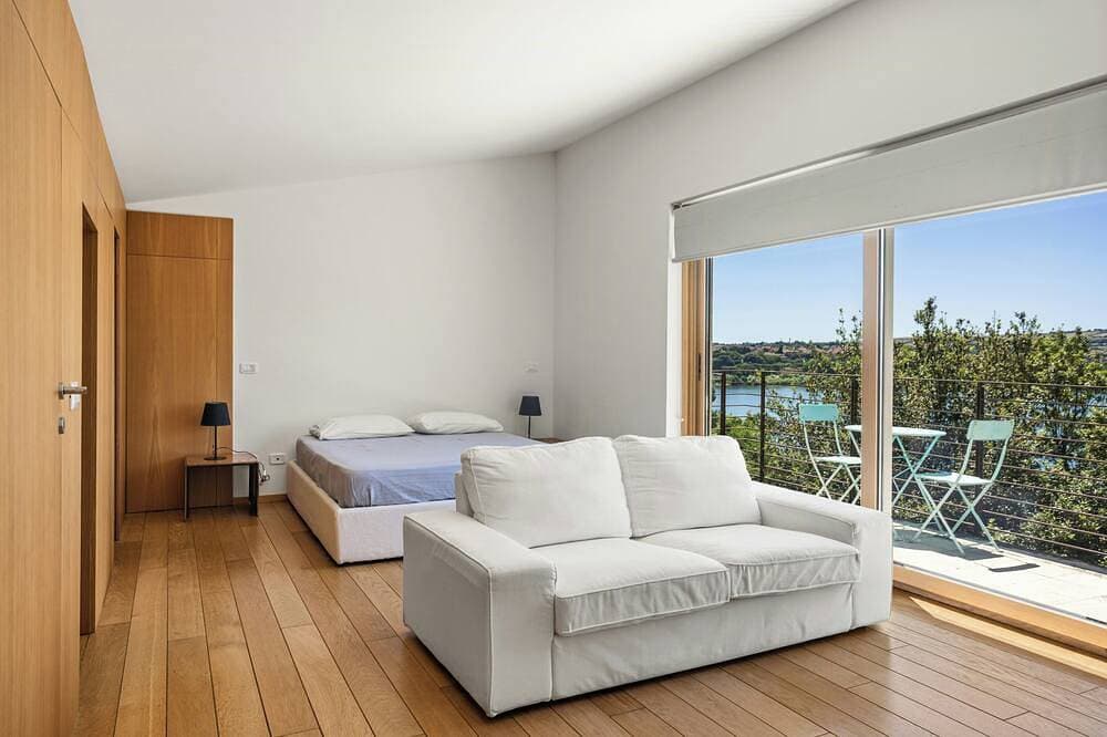 Foto 2 von 30: Villa am Bracciano-See mit Privatstrand