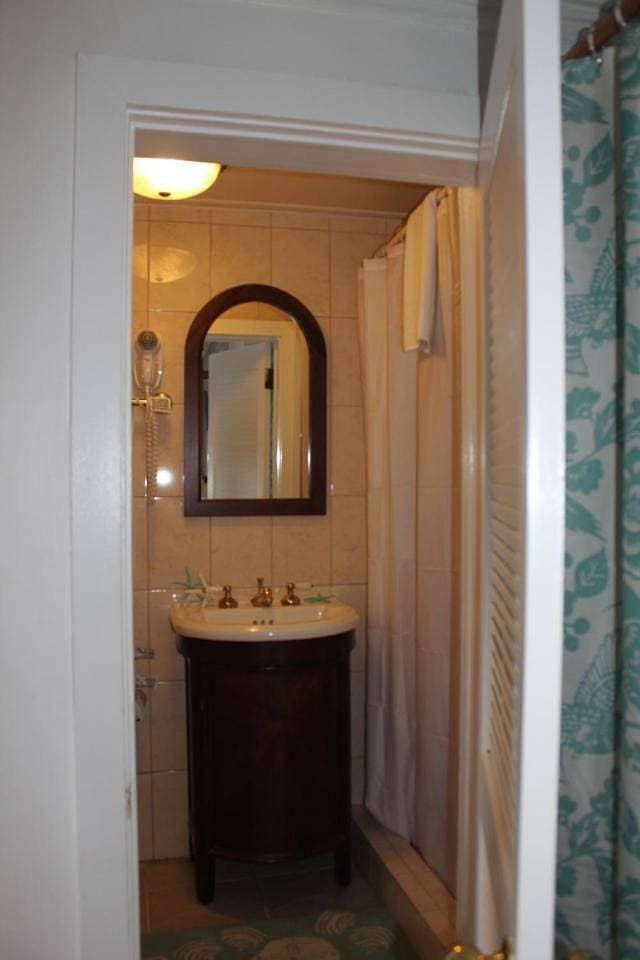 Foto 10 von 12: Standard King Room