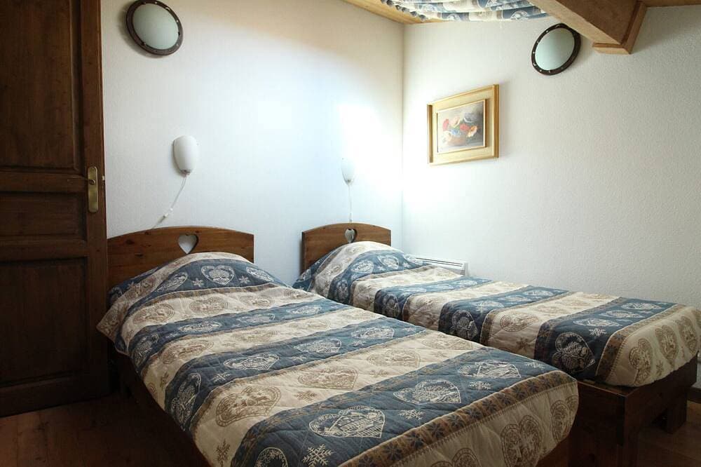 Foto 3 von 15: Geräumige Wohnung für 6, Bergblick, 2 Schlafzimmer, Wifi