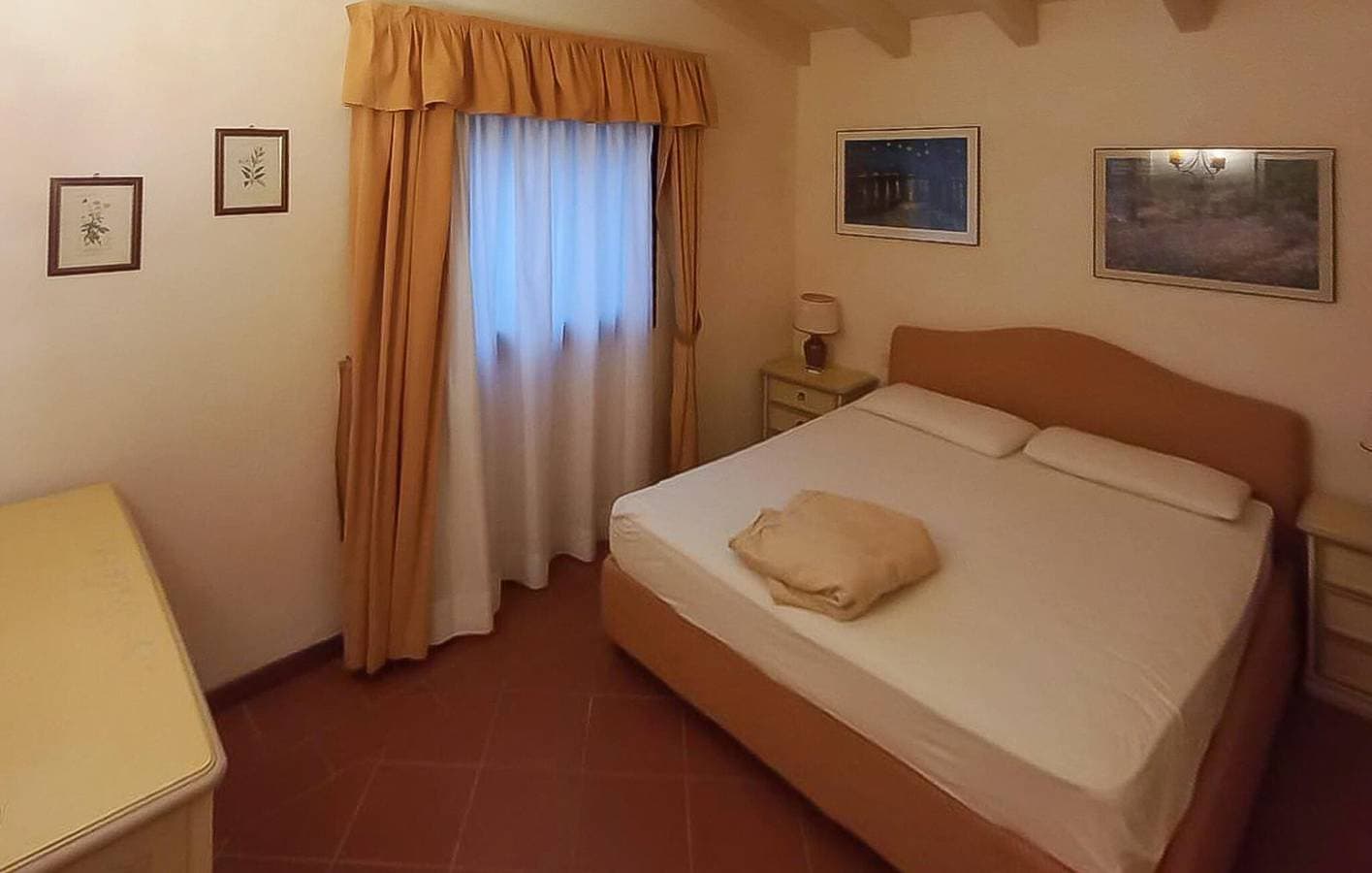 Foto 5 von 20: Apartment mit Meerblick, Pool, Terrasse und direktem Zugang zum Strand