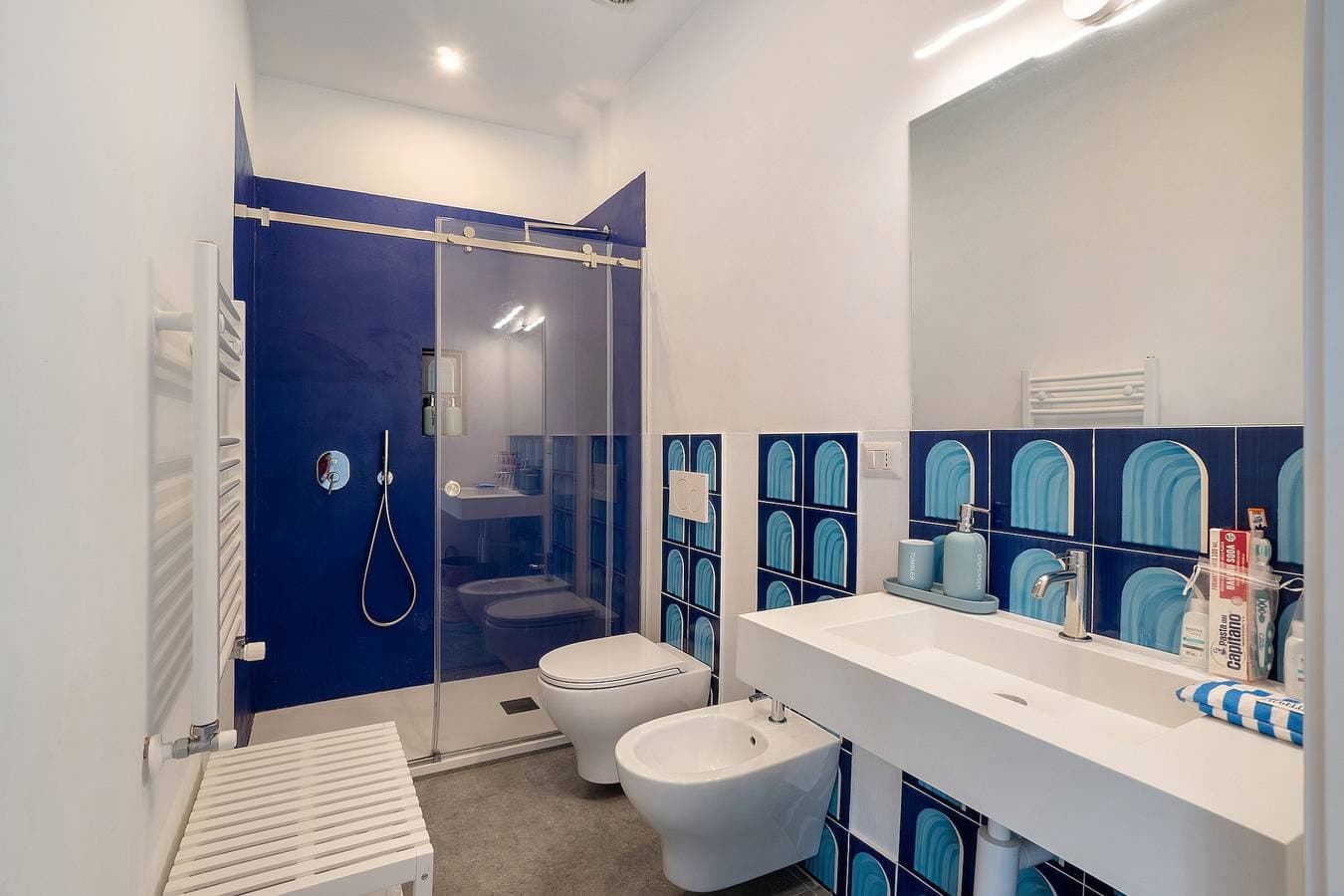 Foto 11 von 39: Luxury Villa – La Balena Blu mit Pool und Meerblick