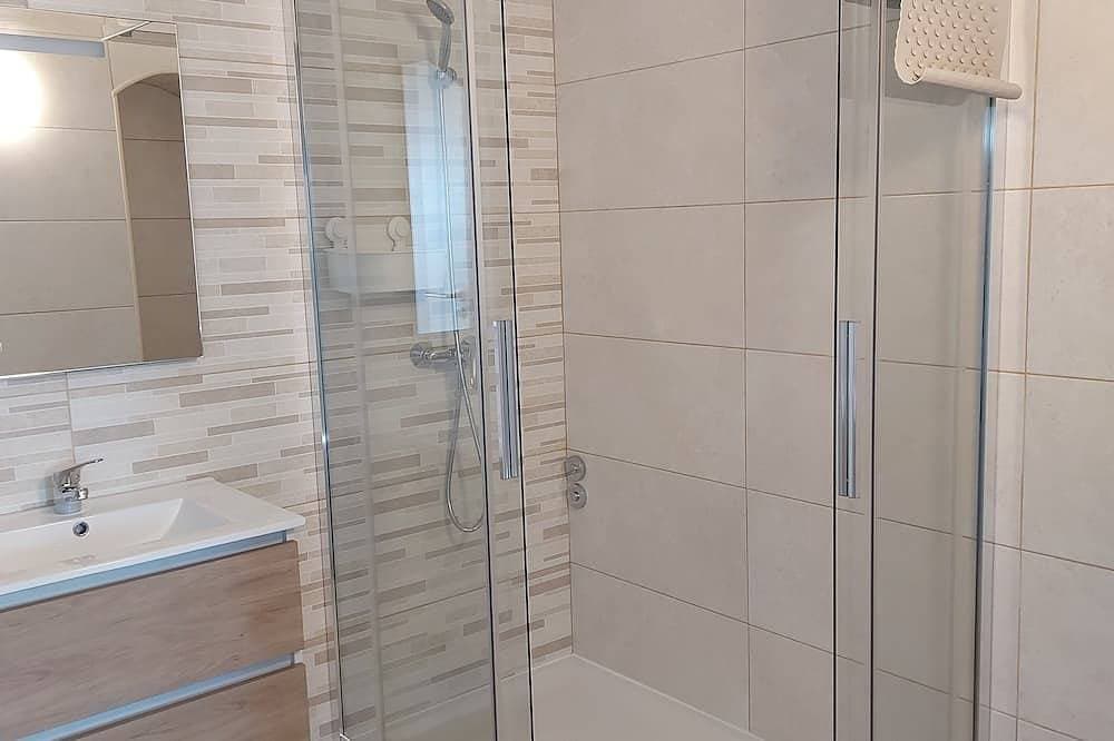 Foto 12 von 30: Villa mit Meerblick Al / 4924 mit Internet Neu vor Ort