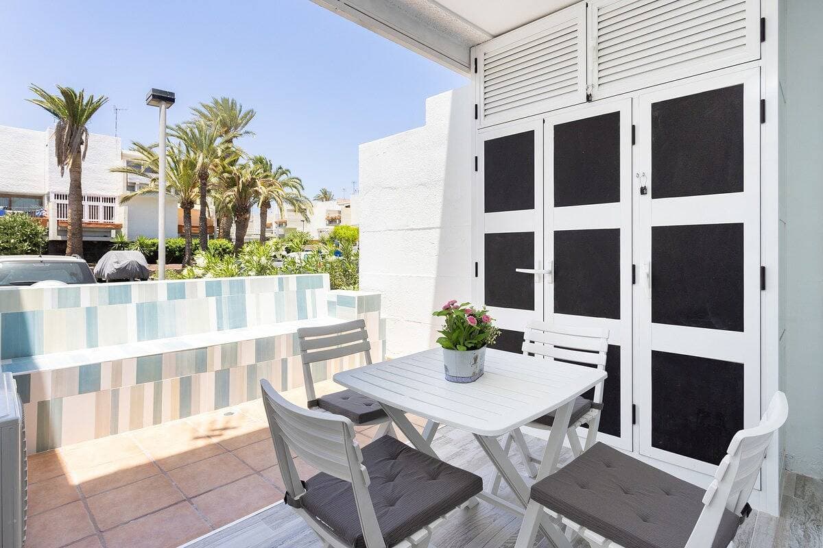 Foto 2 von 27: Ferienwohnung für 4 Personen mit Terrasse