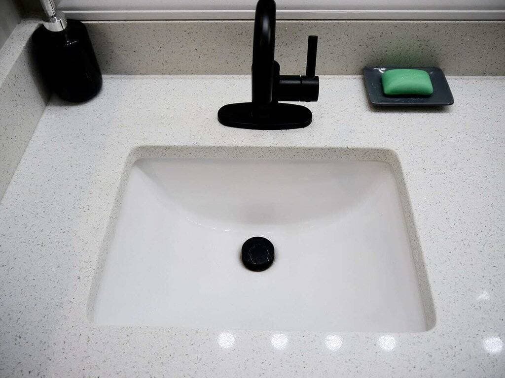 Foto 8 von 46: Gorgeous 1 Bedroom With Free WIFI & Street Parking