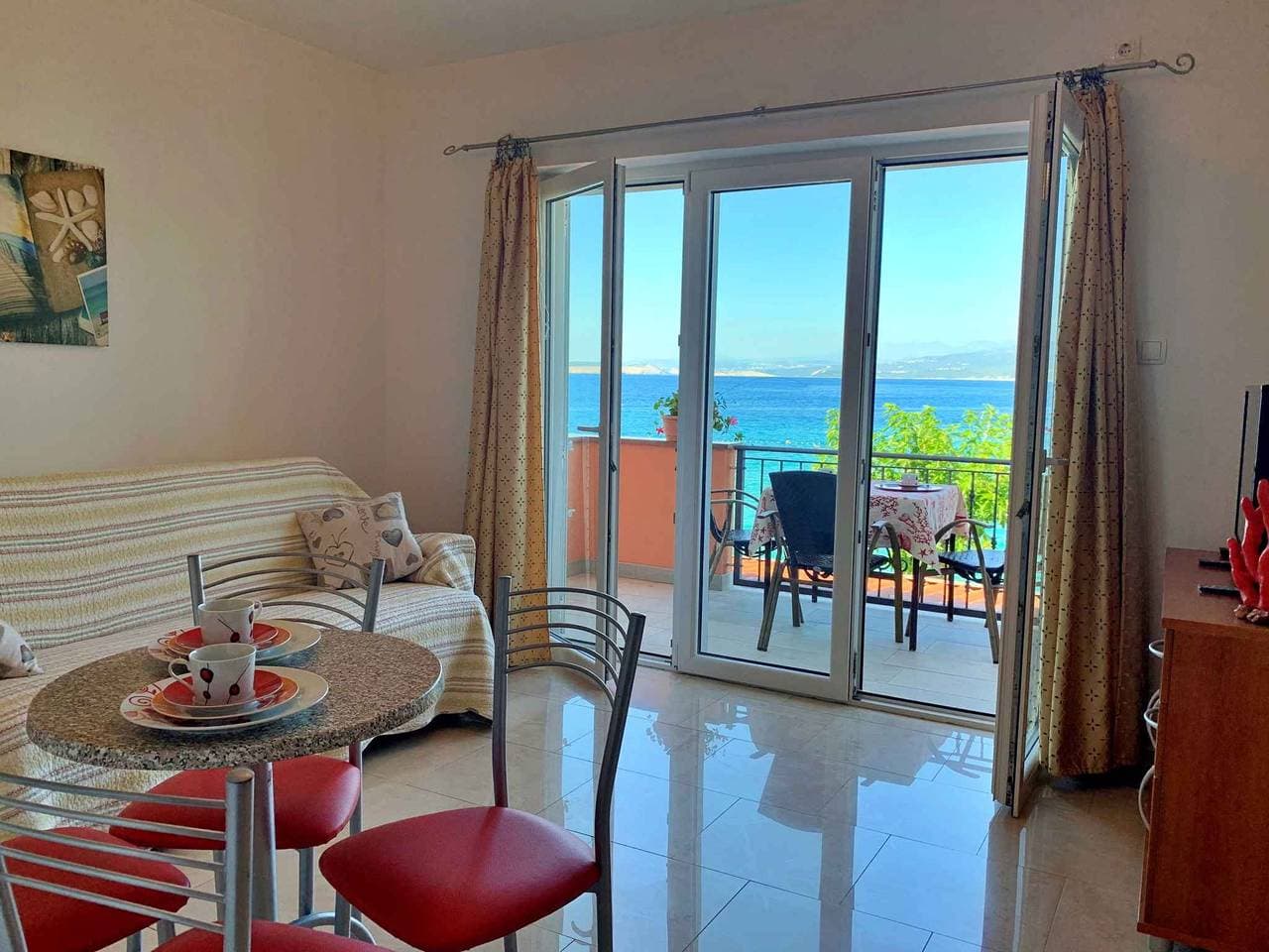 Foto 12 von 25: Ferienwohnung am Meer mit Balkon