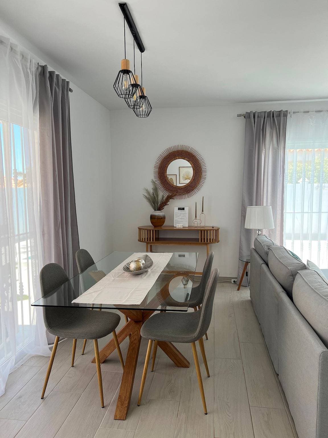 Foto 4 von 42: Villa für 5 Personen mit Terrasse