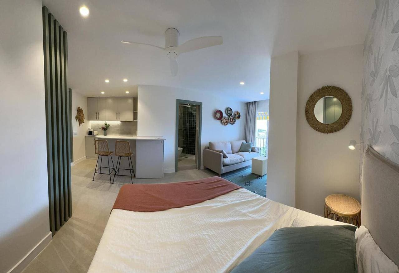 Foto 4 von 35: One-Bedroom Apartment