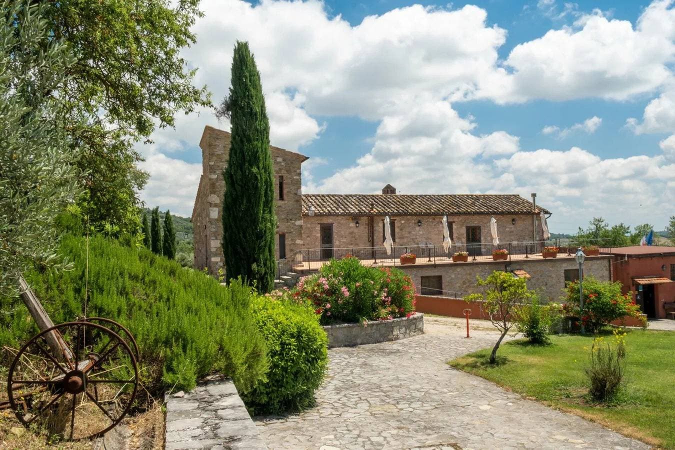 Foto 3 von 16: Agriturismo le Case Rosse di Montebuono - Oliveto