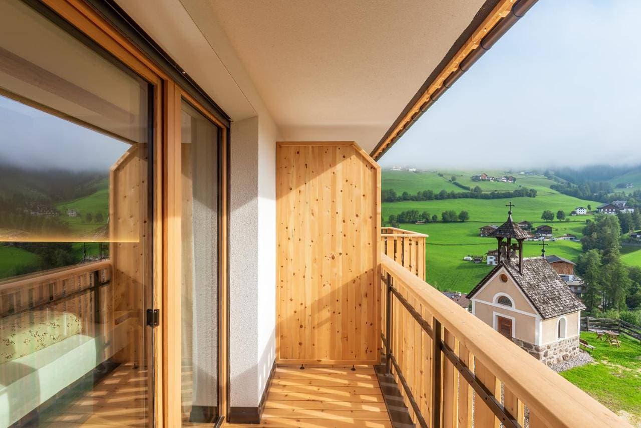 Foto 12 von 14: One-Bedroom Apartment with Balcony and Mountain View